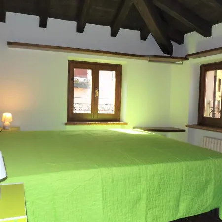 Casa Adelaide * Garda (Verona)